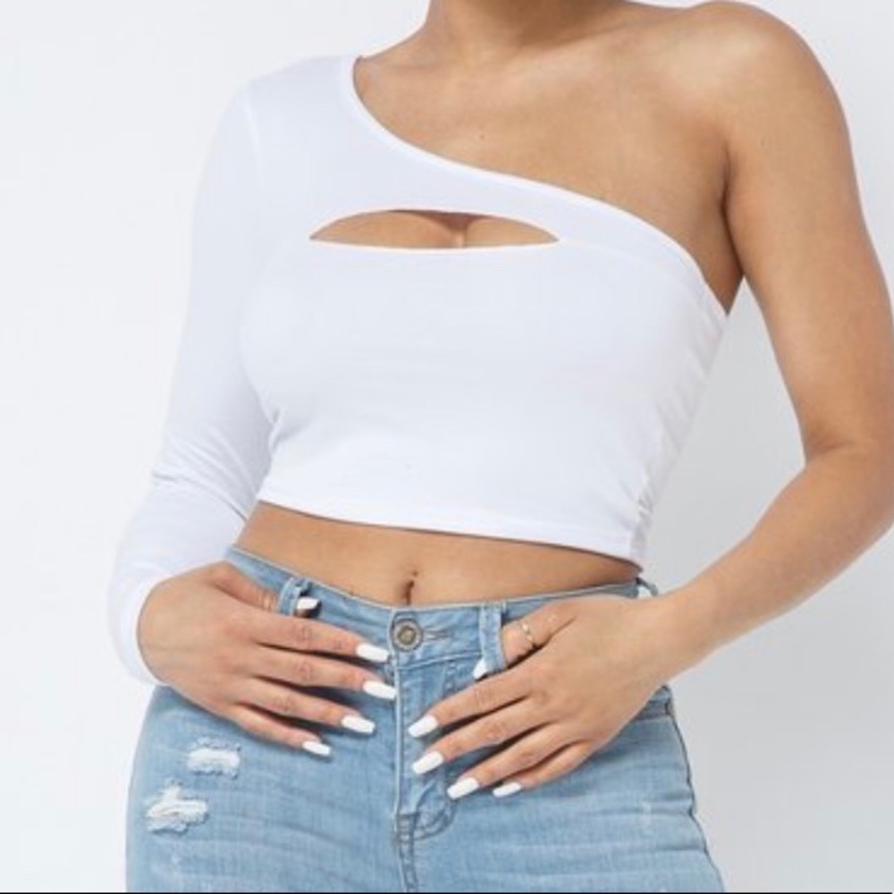 One sleeve crop top